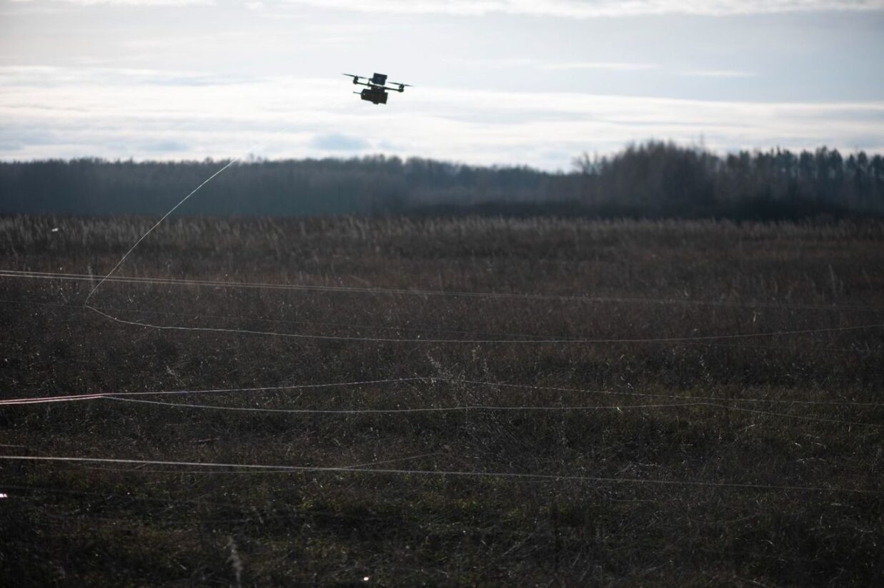 drone filaire